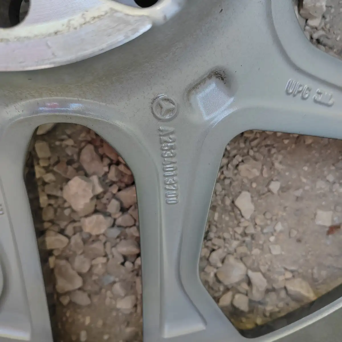 4 Roues complètes 20 pouces avec pneus Michelin hiver + jantes Mercedes AMG origine alu de 20 pouces 265/45R20 et 295/40R20 W213 W